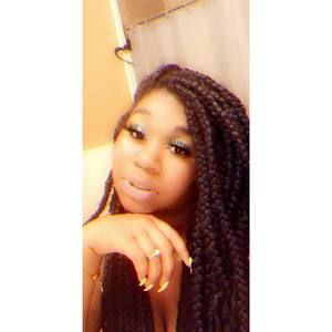 Meet your Posher, Alexis